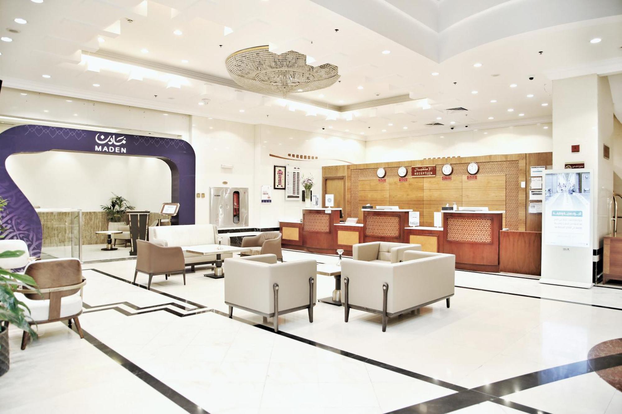 Maden Alrawda Hotel Медина Екстериор снимка The interior of the airport